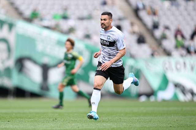 进球狂潮！申花客场5-4逆转击败蓉城